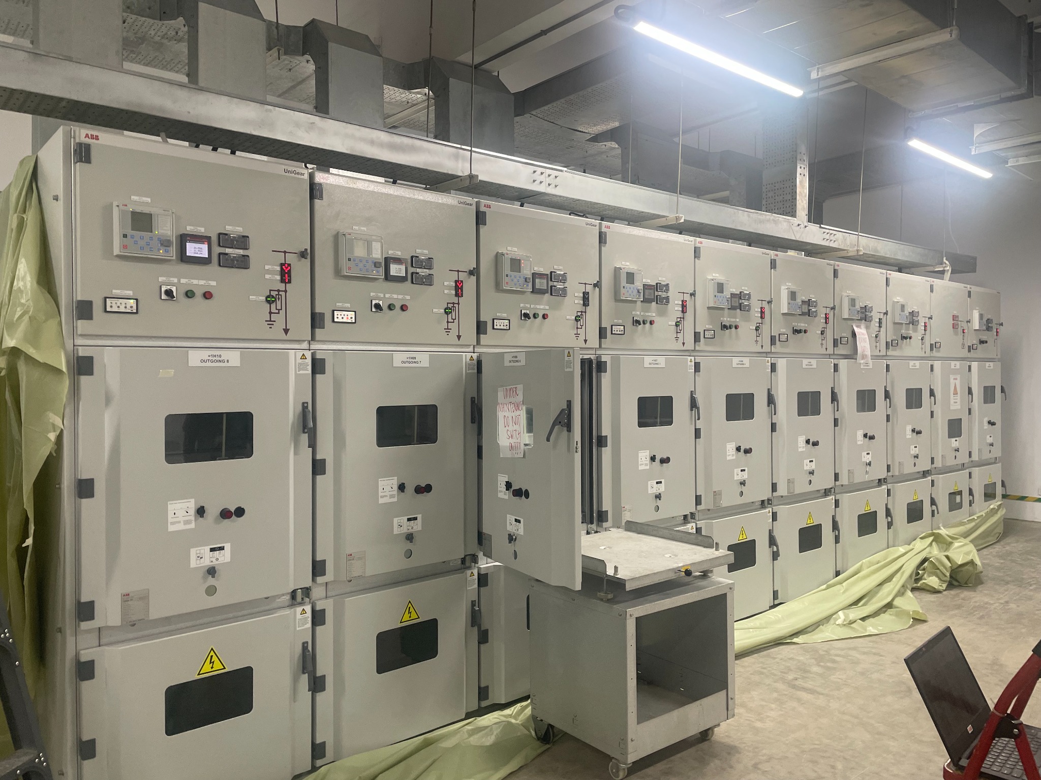 PT. Lami Packaging Indonesia — panel elektrikal